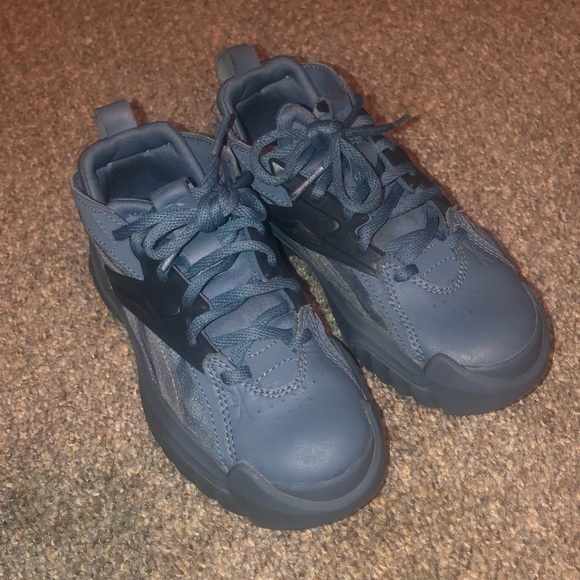 Super cute Reebok - Picture 2 of 4